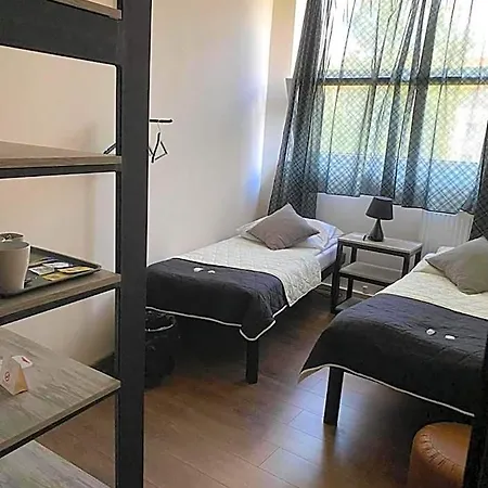 Duchowka Hostel *
